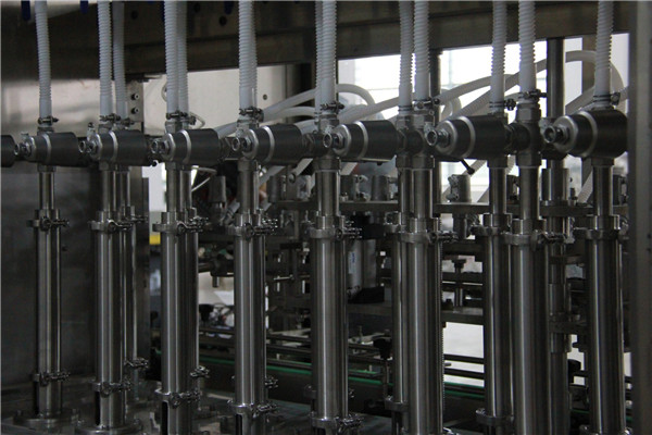 კაფსკუმის სოუსის მაღალი სიმძლავრის ხაზოვანი თხევადი შემავსებელი მანქანა